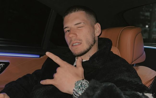 Волошин заспівав, як сумує за Україною: Анатоліч та інші зірки сказали, що думають про зрадника