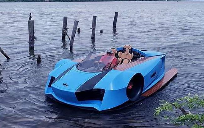 Просто фантастика. Дивіться, як виглядають автомобілі-амфібії, які вже надійшли у продаж