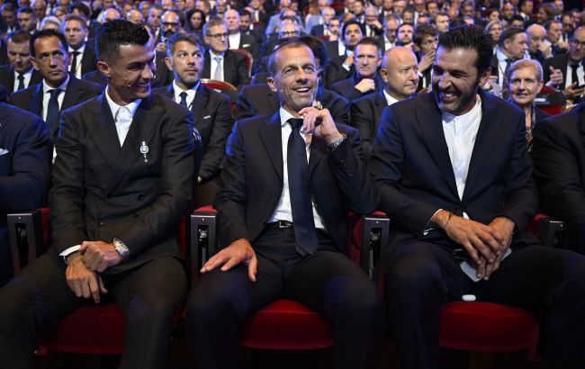 "Закляте коло". Президент УЄФА заховав погрозу зіркам за ширму турботи про футбол