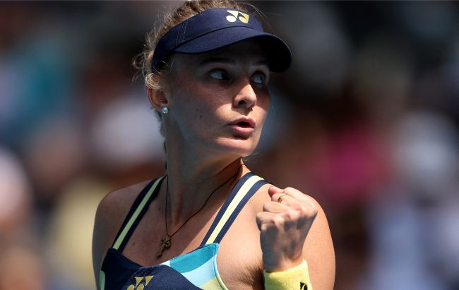 "Розклеєна" Ястремська вийшла в чвертьфінал турніру в Лінці