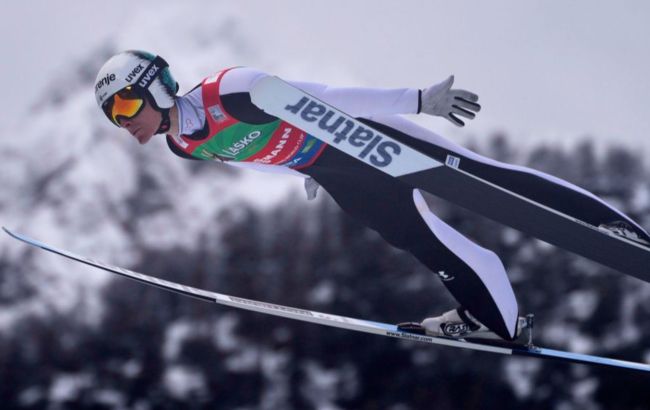 Пролетів два з половиною футбольних поля: неймовірний рекорд у стрибках з трампліна (відео)