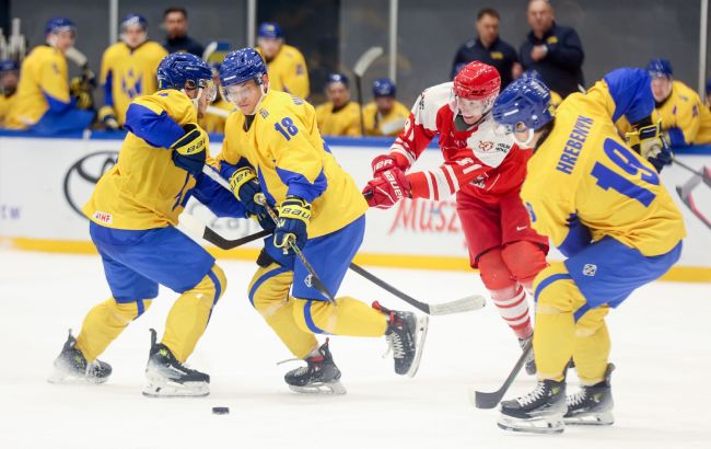 Україна з камбеком розбила Польщу на хокейному ЧС: які шанси на вихід в еліту