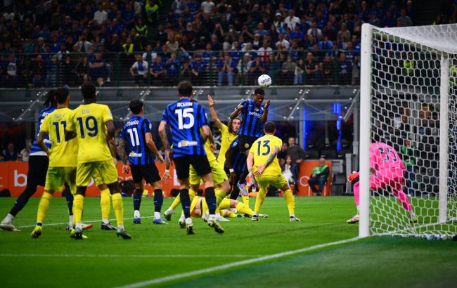 "Інтер", "Наполі" чи додатковий матч за "золото": сьогодні чемпіонська розв'язка в Серії А