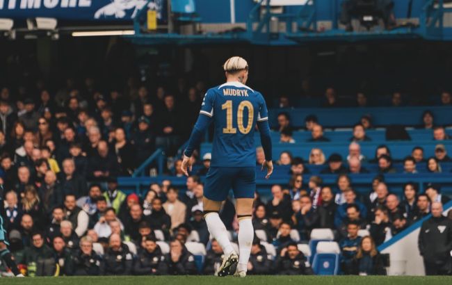 Офіційно. "Челсі" відібрав у Мудрика важливий символ: у збірній України через подібне був скандал