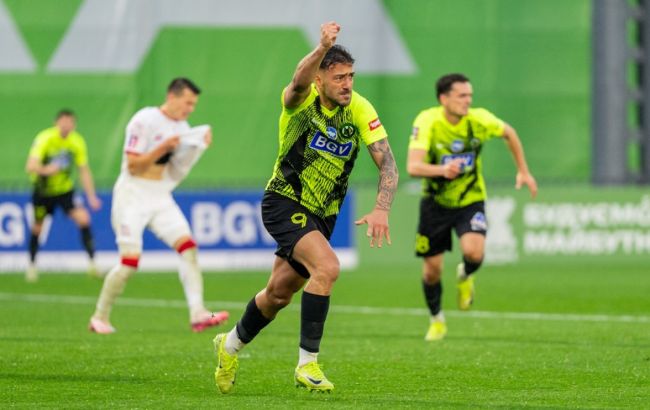 Повилітали вікна у будинку. Зірковий легіонер "Полісся" вимагає трансферу після масованого обстрілу