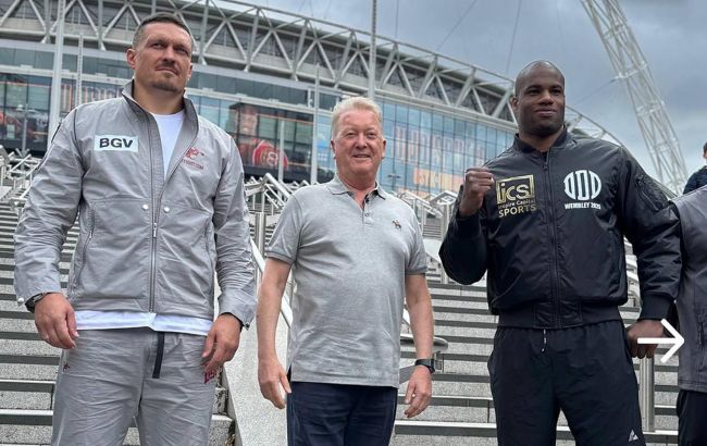 Заклик від Усика, шоу Лапіна та бій Макогоненко: як пройшло відкрите тренування перед реваншем (відео)