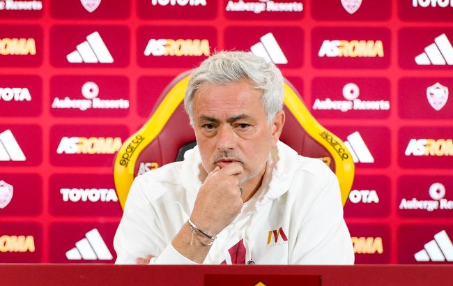 Офіційно! Моурінью став тренером Трубіна та Судакова у "Бенфіці"