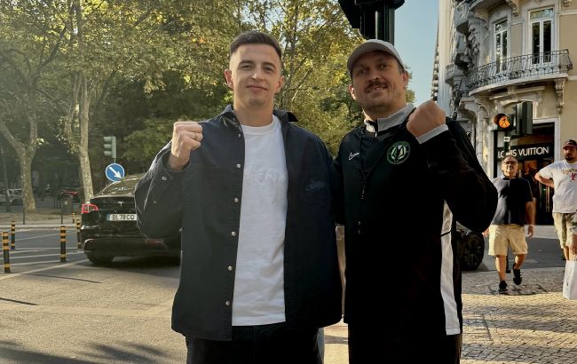 Усик и Трубин встретились в Лиссабоне: украинских звезд свели футбольные дела