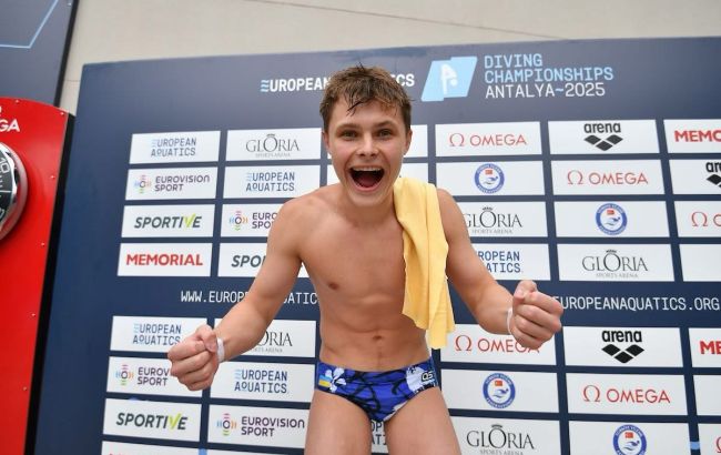 Стрибун у воду Середа претендує на титул найкращого в світі: як за нього проголосувати