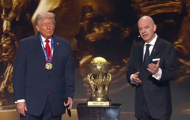 Трамп отримав першу в історії "Премію миру" від ФІФА: "Світ став безпечнішим"