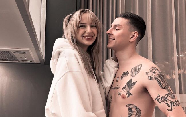 "Наш маленький всесвіт". Відомий український співак розсекретив стать майбутньої дитини