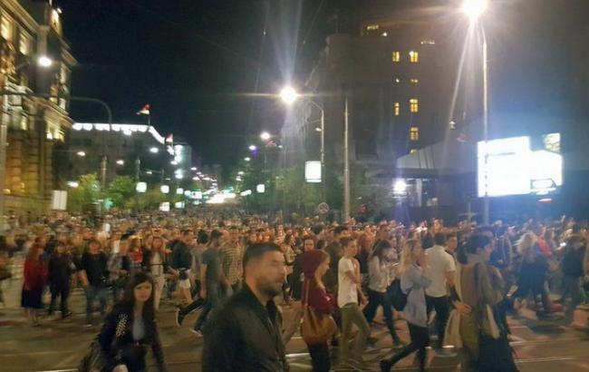 В Сербії тривають протести проти обрання президентом Вучича