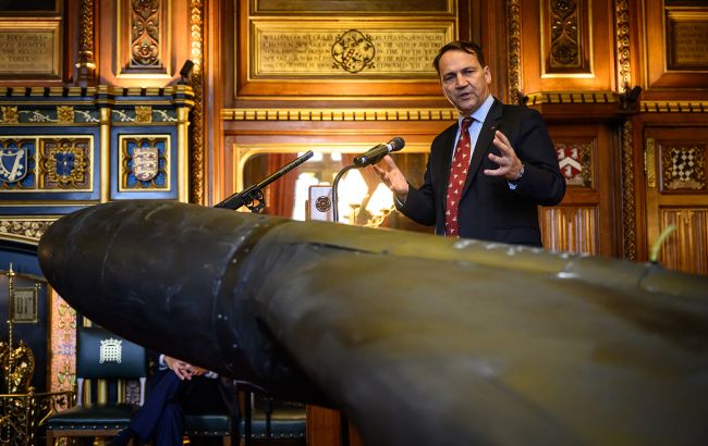 Війна в Україні ще на 3 роки, а Європа має готуватися: Сікорський зробив заяви