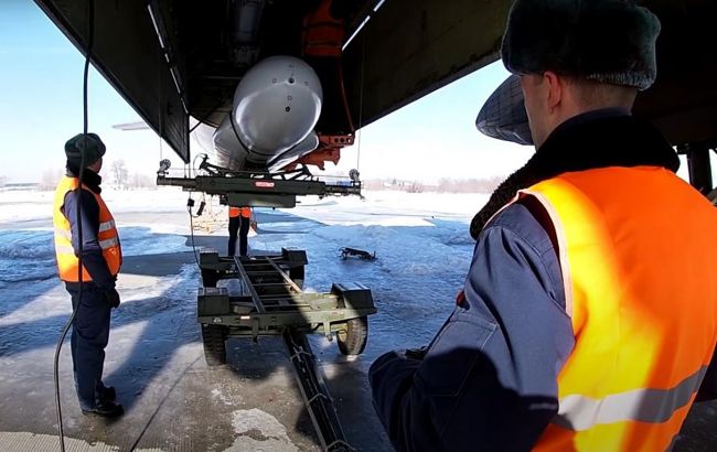 Канібалізм та макети. У ГУР розповіли про ключові проблеми РФ у випуску ракет Х-59