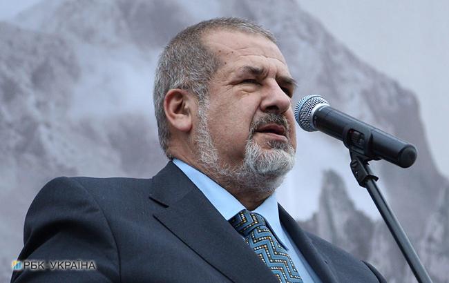 Захваченных украинских моряков перевозят на "суд" в Симферополь, - Чубаров