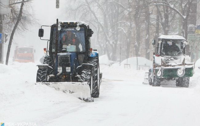 Осложнение погодных условий: полиция и дорожные службы будут работать круглосуточно