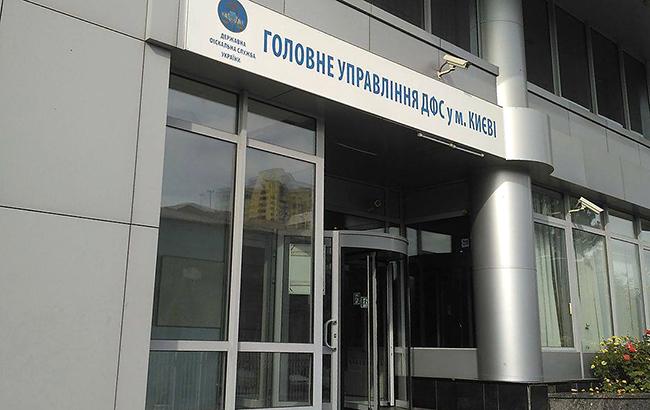 Фискальная служба нашла нарушения на всех проверенных в 2017 году АЗС