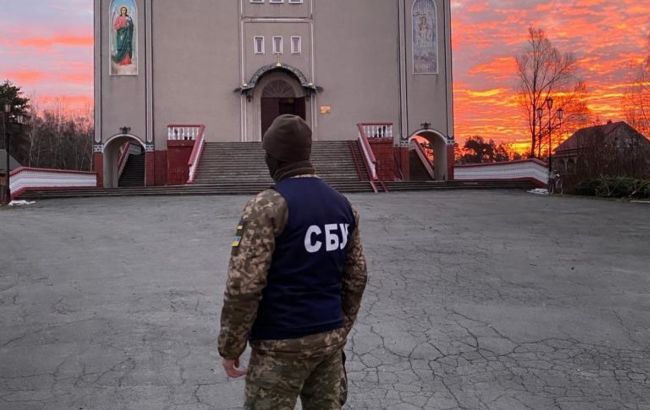 СБУ прийшла з обшуками на об'єкти УПЦ МП у Хмельницькій області: подробиці