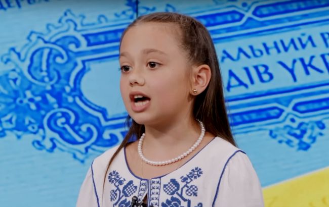 Рекорд заради ЗСУ! 8-річна Кіра продекламувала найдовшу скоромовку у світі (1035 слів за 6 хв)