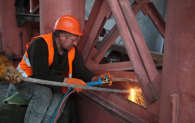 В Україні бракує робітників: які працівники в дефіциті навіть при високих зарплатах