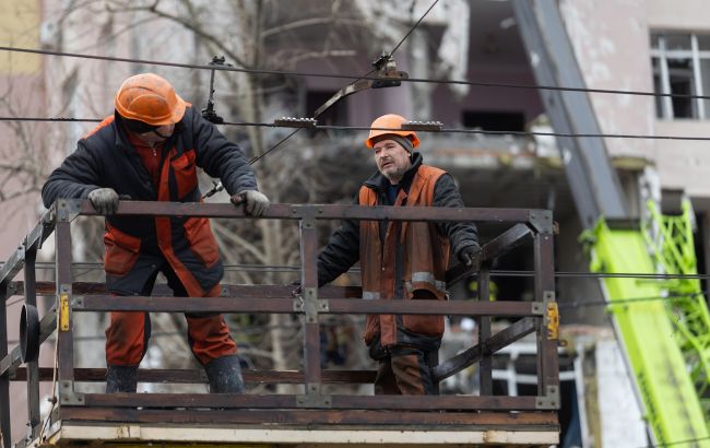 В Киеве стабилизировали ситуацию со светом и возвращают графики