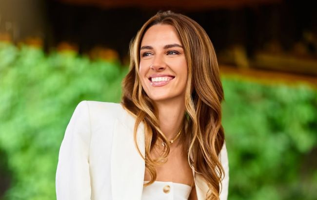 Як створити два образи з однією сукнею: модний прийом від дружини Решетніка