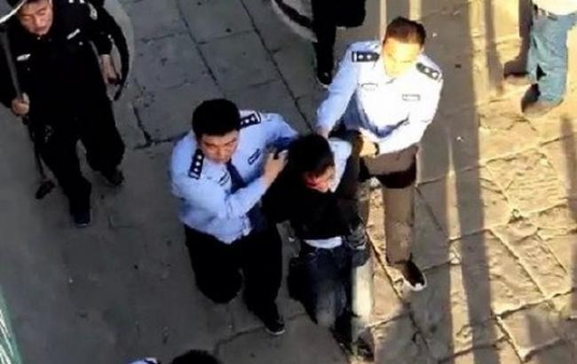 В Китае количество жертв нападения с ножом на школу возросло до 9