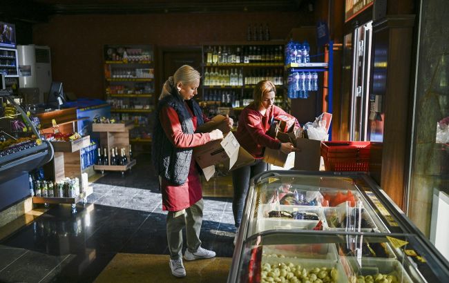 Знання мови і зарплати. Де та як українці шукають роботу за кордоном