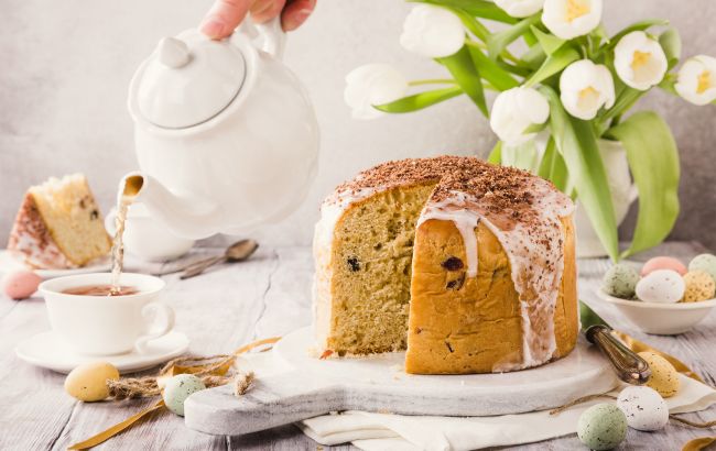 Щоб не тріскала й довго стояла: секрети випікання паски, про які ви не знали