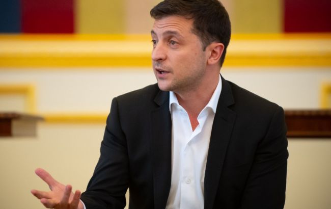 Зеленский рассказал бизнесу, как Украину чистят "от всей грязи"