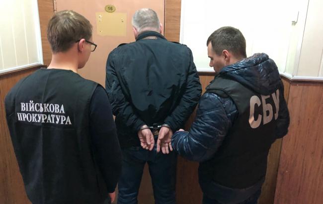 Директора харьковского завода "Укроборонпрома" задержали при попытке подкупа прокурора