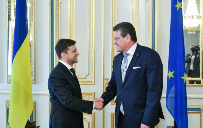 Зеленський обговорив з віце-президентом Єврокомісії майбутні газові переговори