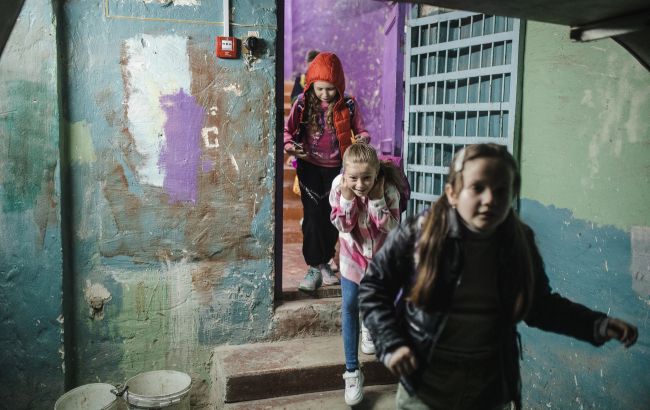 Чи можна забирати дитину зі школи чи садочка під час тривоги: роз'яснення адвоката