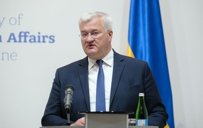 Росія атакує, поки Зеленський і Трамп працюють заради миру, - Сибіга