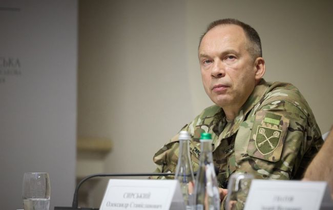 На передовій не вистачає бойових медиків: Сирський вимагає знайти рішення