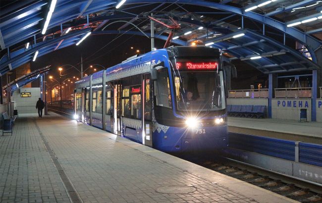 В Киеве временно не будет работать скоростной трамвай: его заменят автобусы