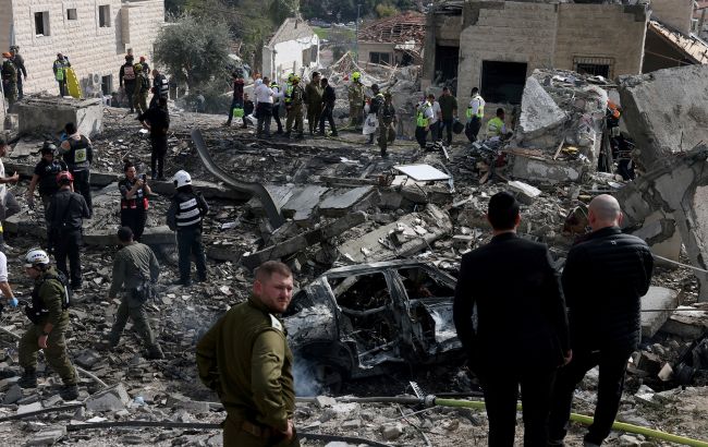 Более 1000 иранских ракет и до 10 000 снарядов Хезболлы: что угрожает Израилю