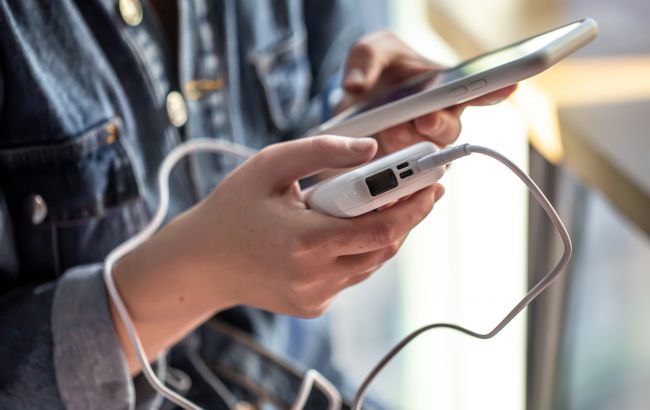 Ці популярні додатки швидко розряджають телефон: що варто зробити