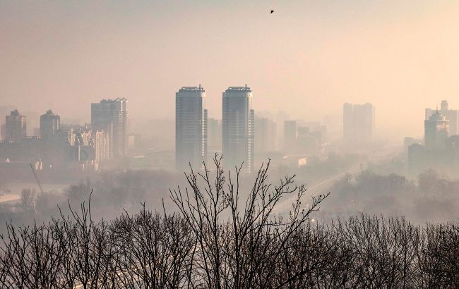 У Києві погіршилася якість повітря після російської атаки