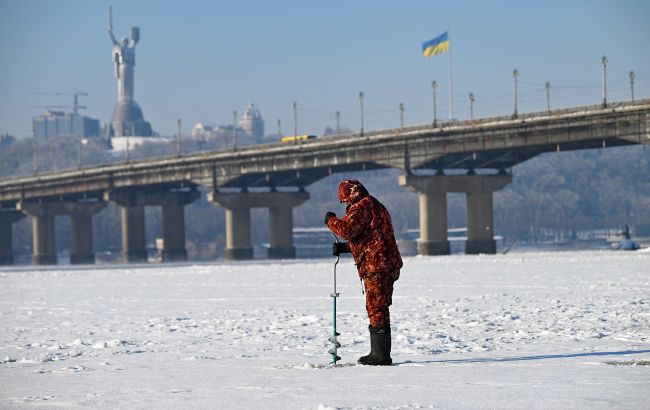 Украину накроет новая волна лютых морозов: где этой ночью ждать -18 (карта)