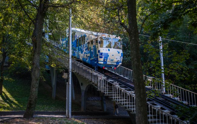 В Киеве не работает фуникулер: в чем причина