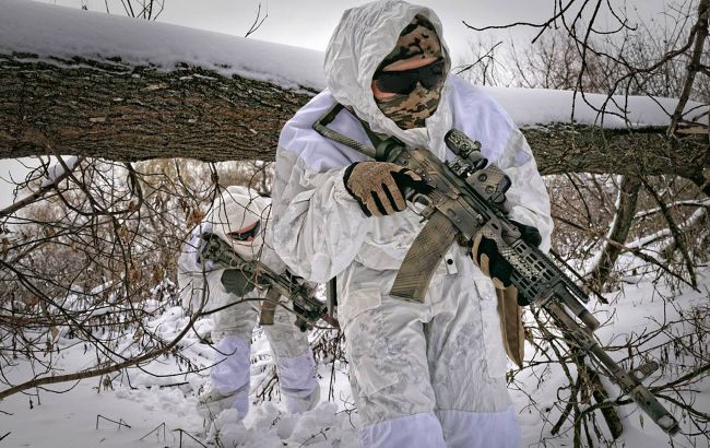 Бійці ССО знищили 23 окупантів під час зачистки промислового об'єкта (відео)