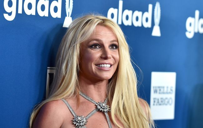 После скандального ареста: Бритни Спирс вышла на связь и показала сына-красавца (видео)