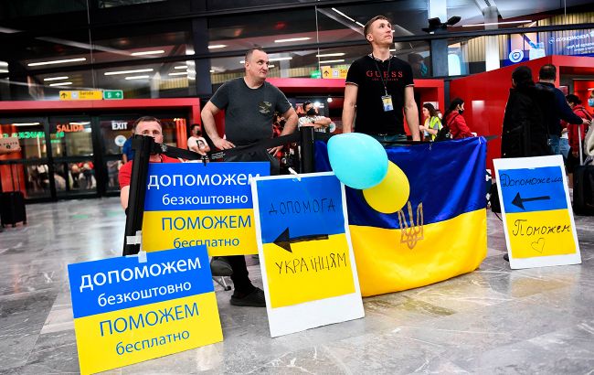 Пільги для біженців. Які країни та скільки платять українцям