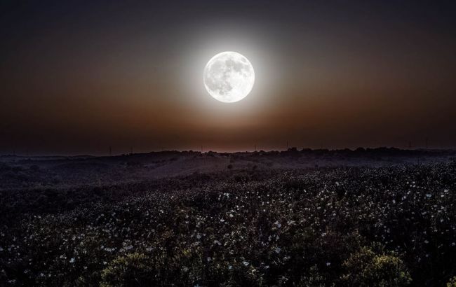 Суперлуние в июне 2022: в чем его опасность и кому нужно быть осторожнее