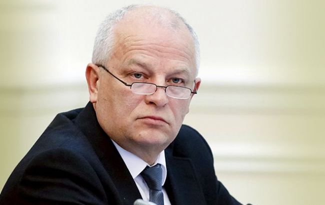 Кабмин утвердил курс гривны в бюджетной резолюции на 2017