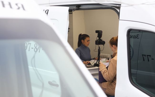 Мошенничество с очередью. В ГП "Документ" за границей вводят проверки с FaceID