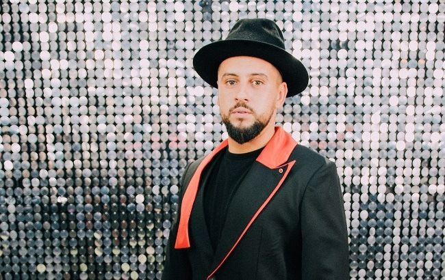 MONATIK поделился душевной семейной традицией в канун новогодних праздников