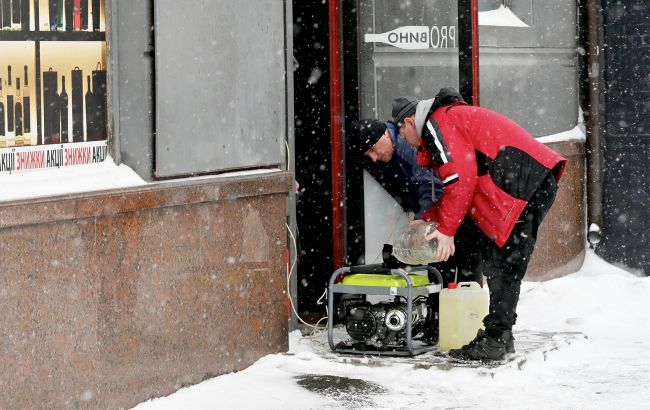 Місце, заправка та "відпочинок": як безпечно використовувати генератор і зберігати пальне