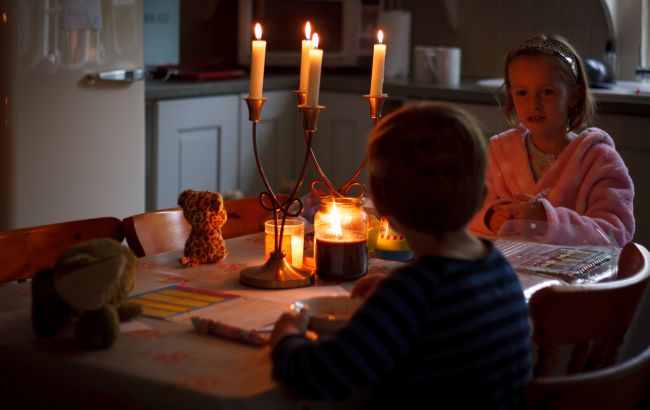 Весна без світла: Прикарпаття знеструмлене через потужний вітер і сніг
